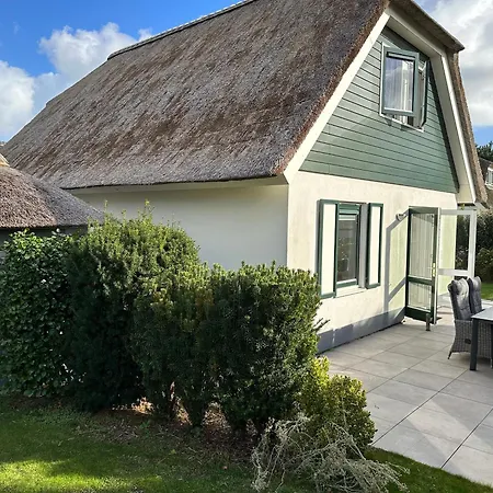Holiday home Duynopgangh 27 *